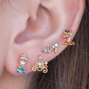 Disney’s Cinderella Stud Earrings Set- Gold